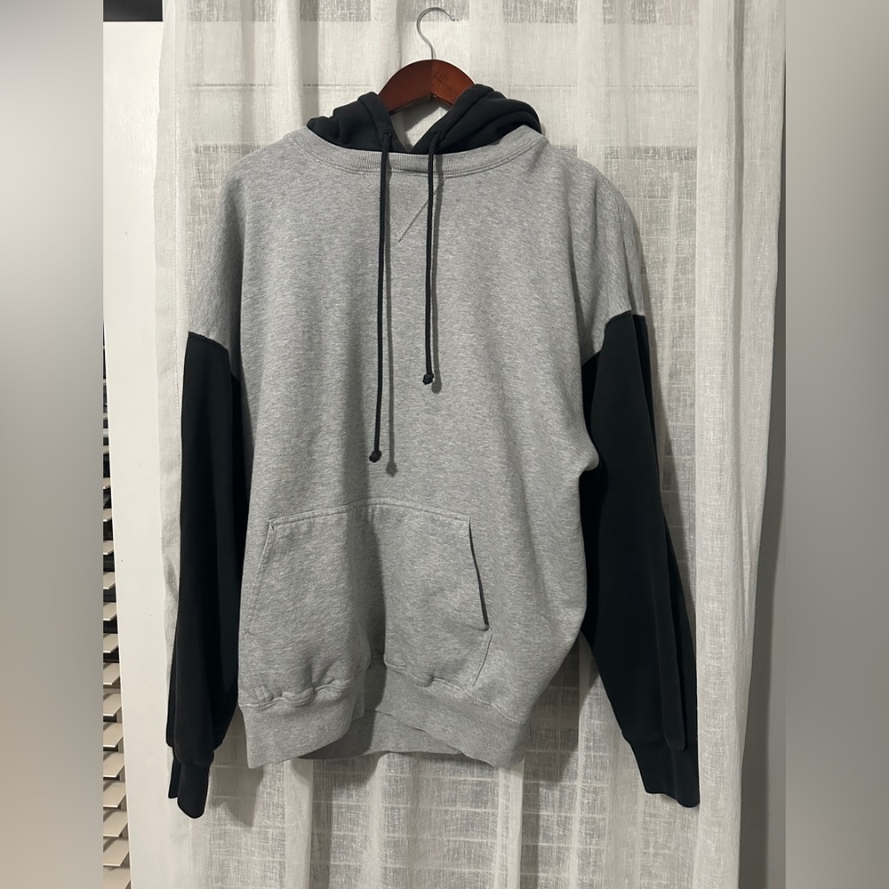 Brandy and Melville sweatshirt